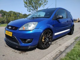 Ford Fiesta ST 2.0 16v (2)